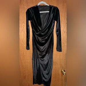 Elegant Black Velvet Draped Long-Sleeve Dress